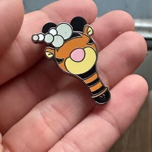 Authentic Disney Bubble Wand Pin - Tigger - Wave B